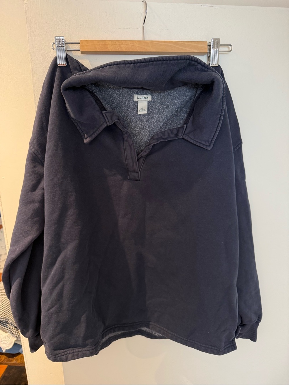 L.L.Bean Navy Pullover Fleece-Lined sweatshirt with Collar